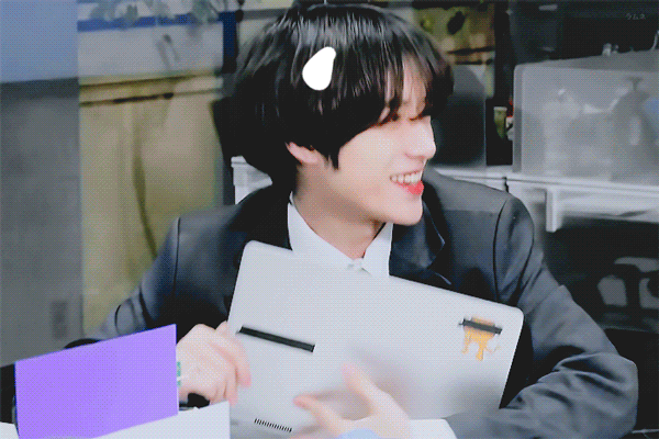 990C864E5FFC44DA2140C7