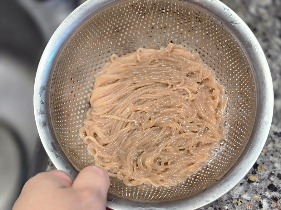 CU편의점 여름 한정판 할배냉국시 얼음동동 메밀소바 얼음동동 부산밀면 컵라면 추천 13 할배냉국시 경주 얼음동동 메밀소바