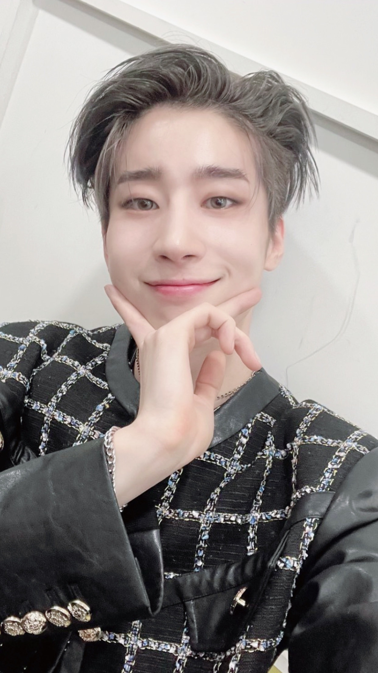 빅톤 한승우 개인인스타그램 스토리 사진 핸드폰 배경화면