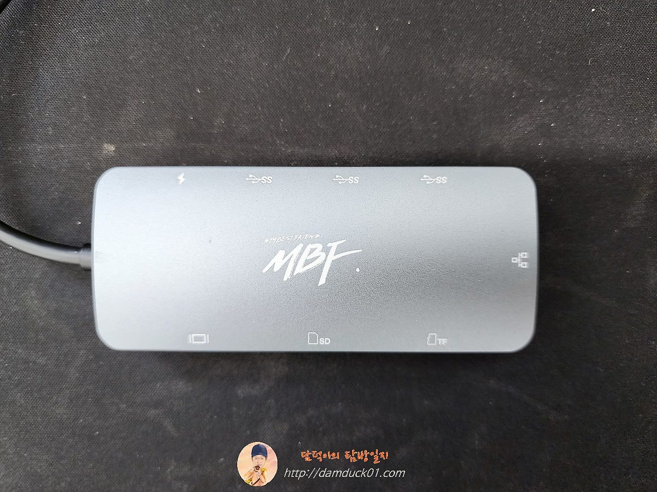 8 in 1 usb type c mbf uc8in1ac 