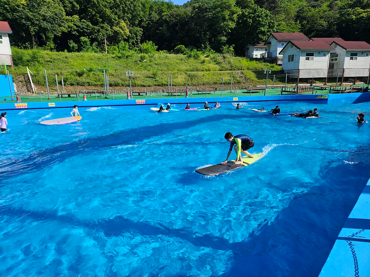 용인 어린이 실외 이삭서핑스쿨 수강 후기 17 ywAAAAAAQABAAACAUwAOw==