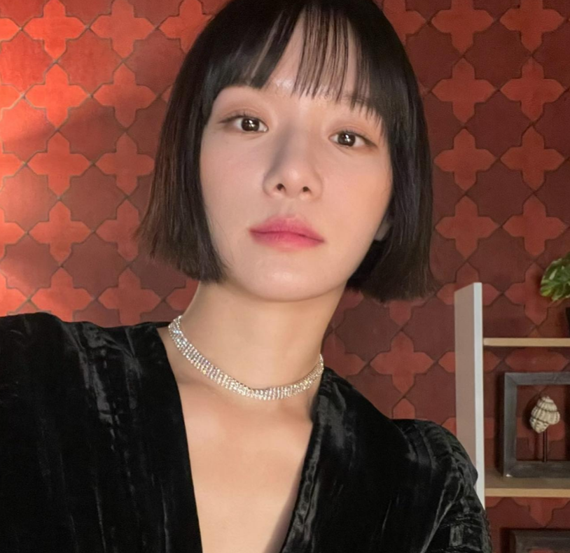 박규영, '2023 MBC 연기대상' MC로 떠오르는 새로운 스타 1 ywAAAAAAQABAAACAUwAOw==