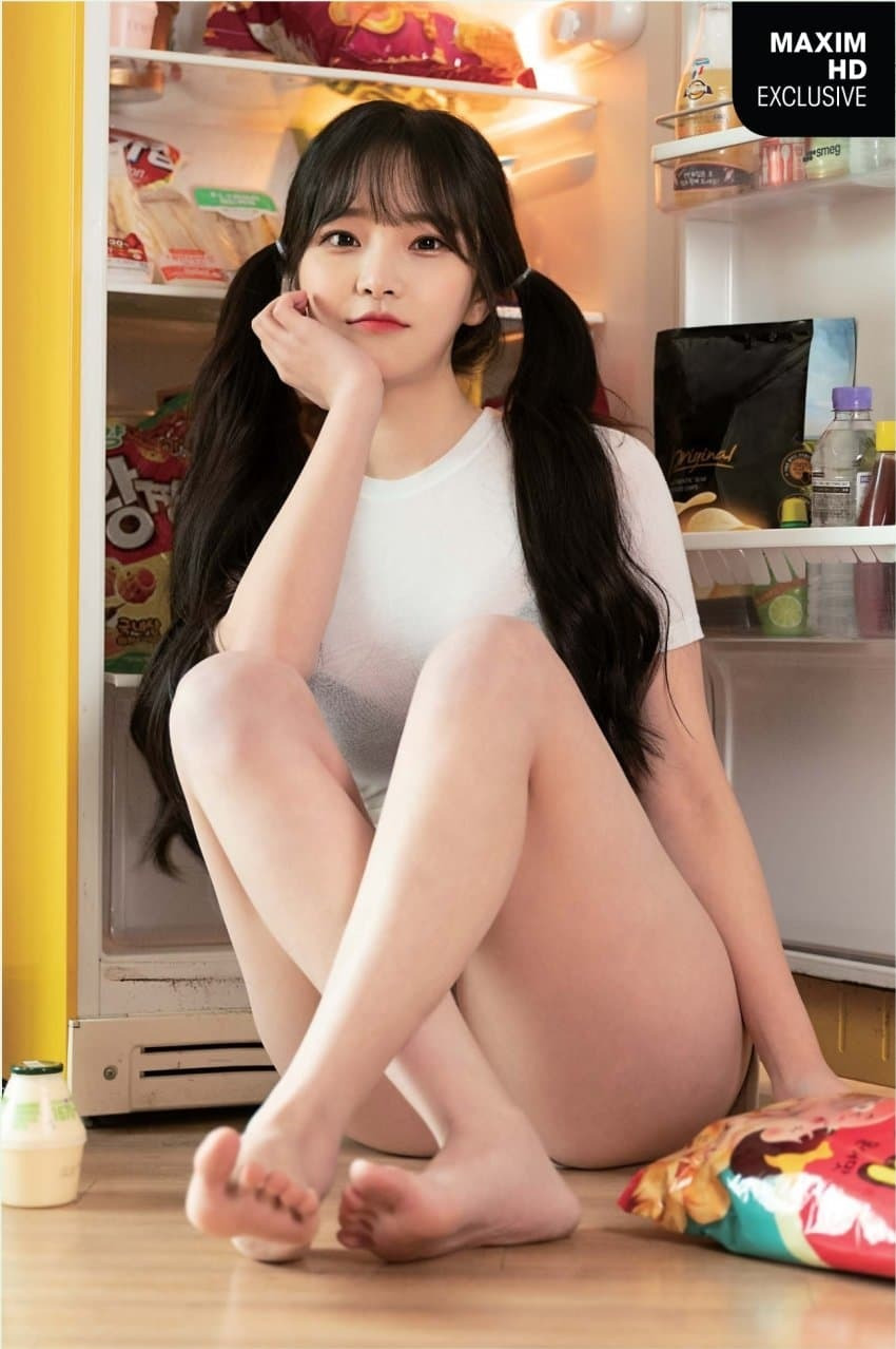 박민정 가슴골