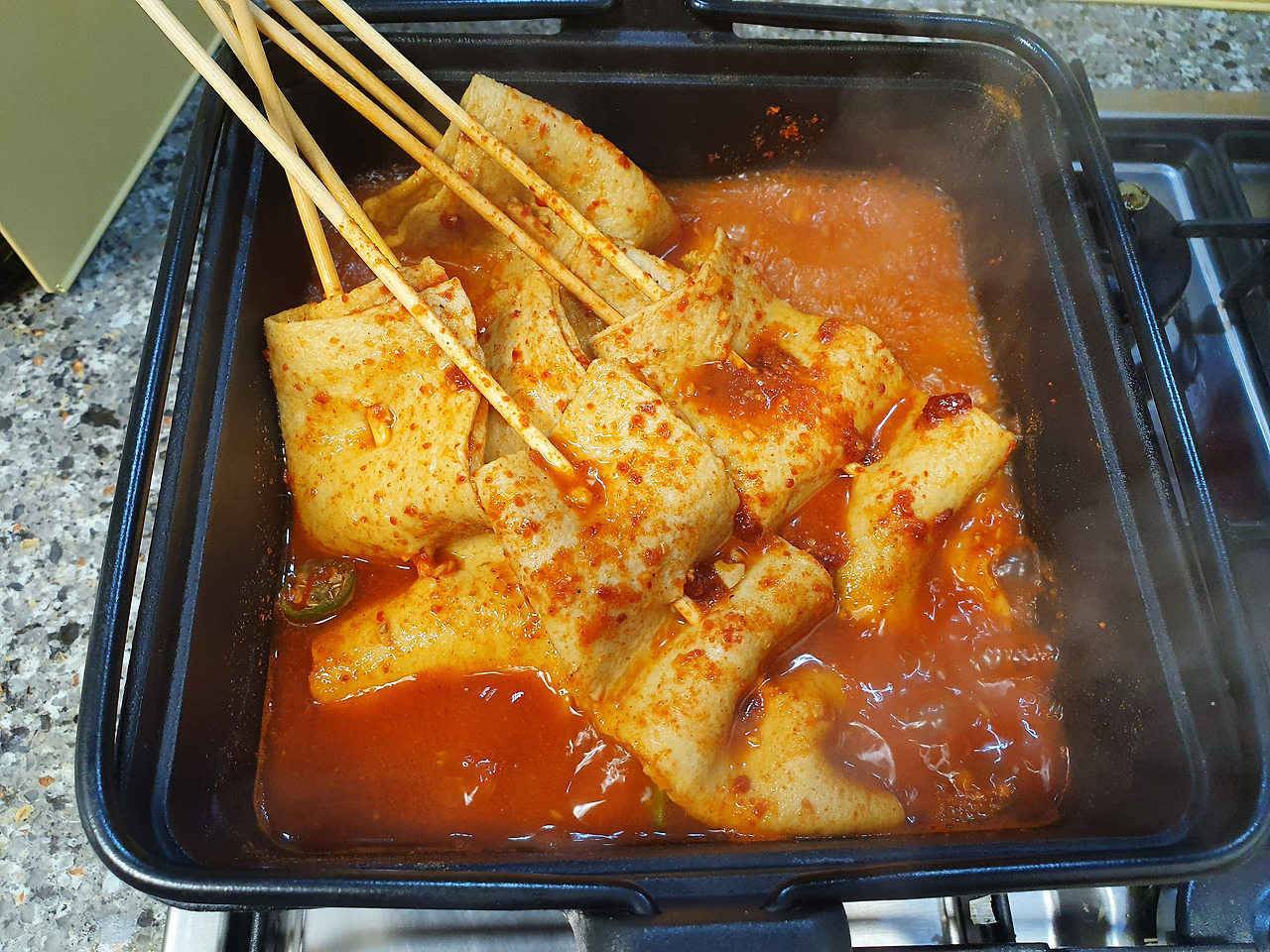 매운 어묵꼬치 황금레시피(빨간오뎅 만드는 방법) 14 ywAAAAAAQABAAACAUwAOw==