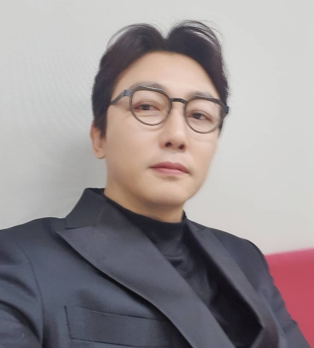 가수 출신 탁재훈, 30년만 'SBS 연예대상' 대상 수상! 1 ywAAAAAAQABAAACAUwAOw==