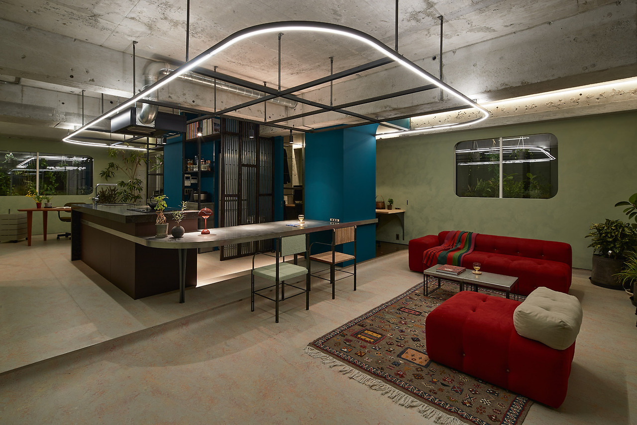 *건축가의 원룸 [ HAMS and, Studio ] Ring on the Green Apartment