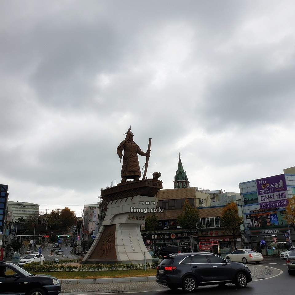 여수 꼭 가봐야할 핫플레이스 이순신광장 / 여수 낭만포차