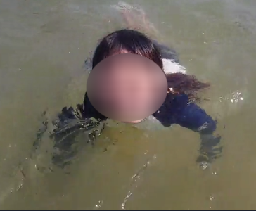 움직이는 영상에 모션 트래킹 모자이크 적용하기 (모바비) 6 ywAAAAAAQABAAACAUwAOw==