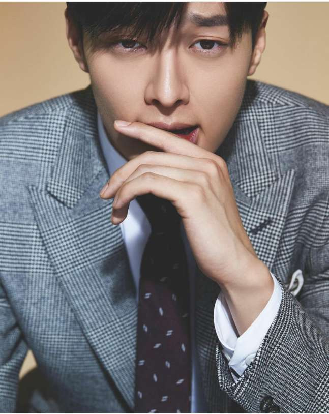 장기용 프로필 나이 키 가족관계 데뷔