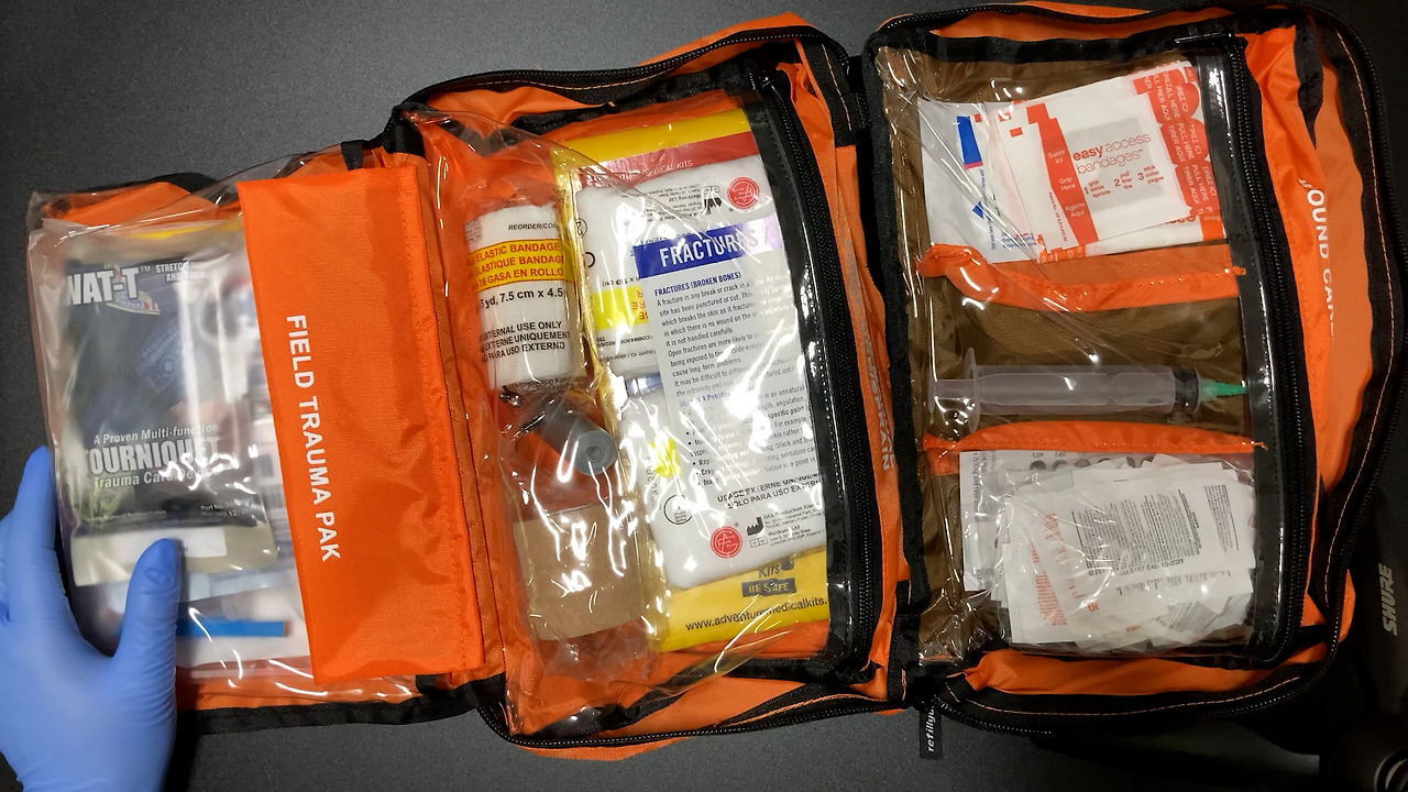 그리즐리 응급 치료 키트(Grizzly First Aid Kit)