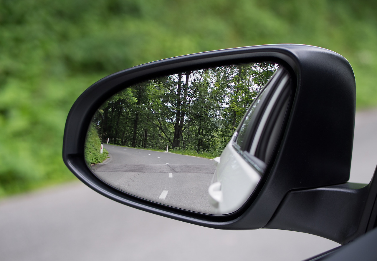 the-history-of-rearview-mirrors