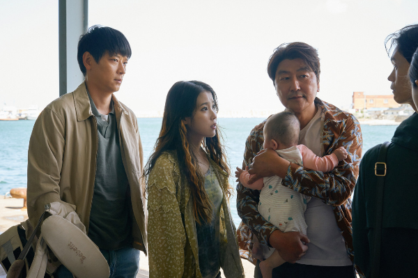 <브로커> 영화 리뷰..송강호,강동원,아이유,배두나 6 ywAAAAAAQABAAACAUwAOw==