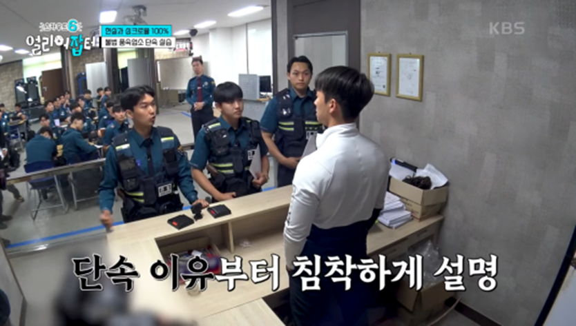 처음 보는 사람은 다소 충격적이라는 대량 출혈 부상자 지혈하는 방법 | 인스티즈