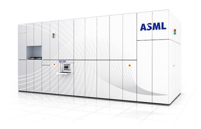 ASML 홀딩스 주가 전망 및 주요 이슈 2 ywAAAAAAQABAAACAUwAOw==