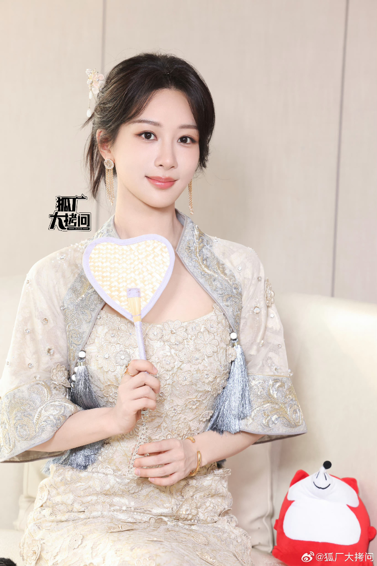남자 연예인들이 양쯔 배우를 싫어한다고요?;;;
