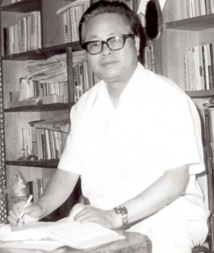 신동집 이미지