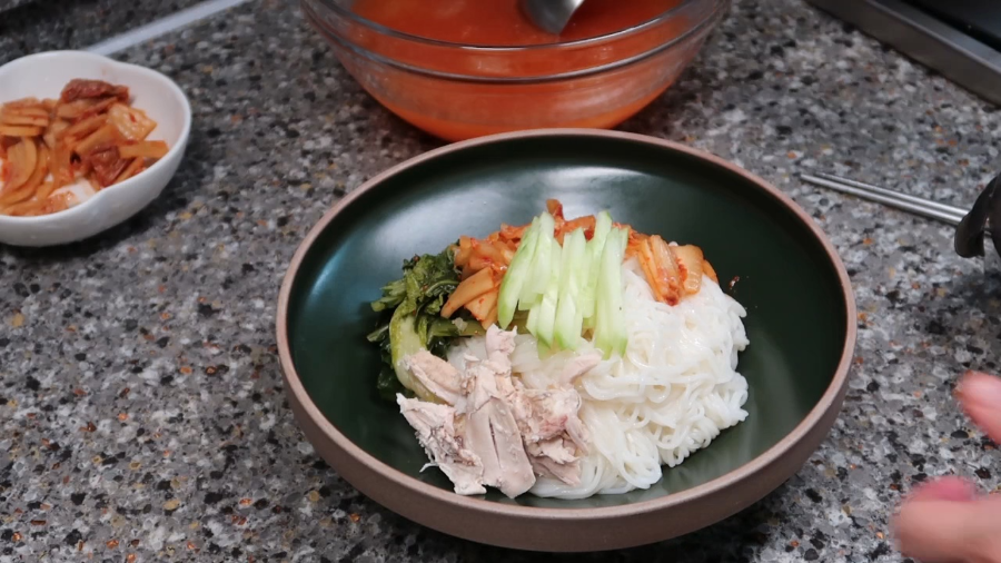 김치말이국수 황금레시피 집에서 육수 살얼음 만드는 방법(육수 양념 비율) 31 ywAAAAAAQABAAACAUwAOw==