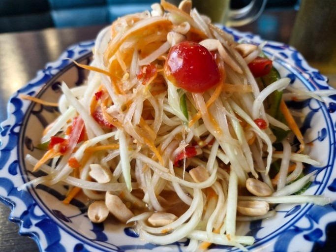 Thai Green Papaya Salad "Som Tam" Recipe (Serves 2)