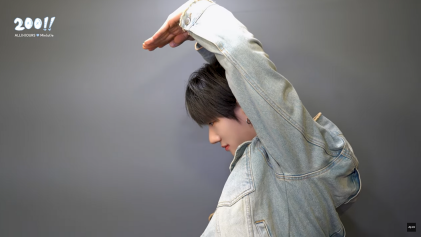 포토이즘 프레임 촬영하는데 멤버 절반이 포즈가 특이한 ...