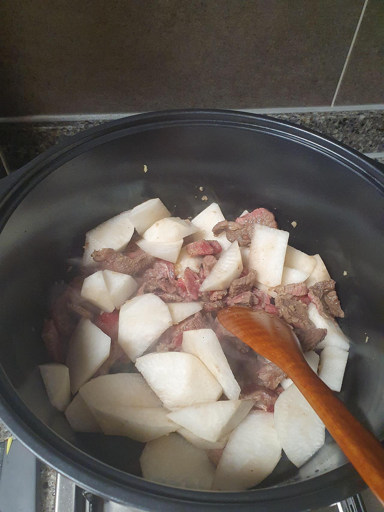 맛있는 경상도식 소고기뭇국 황금레시피 5 ywAAAAAAQABAAACAUwAOw==