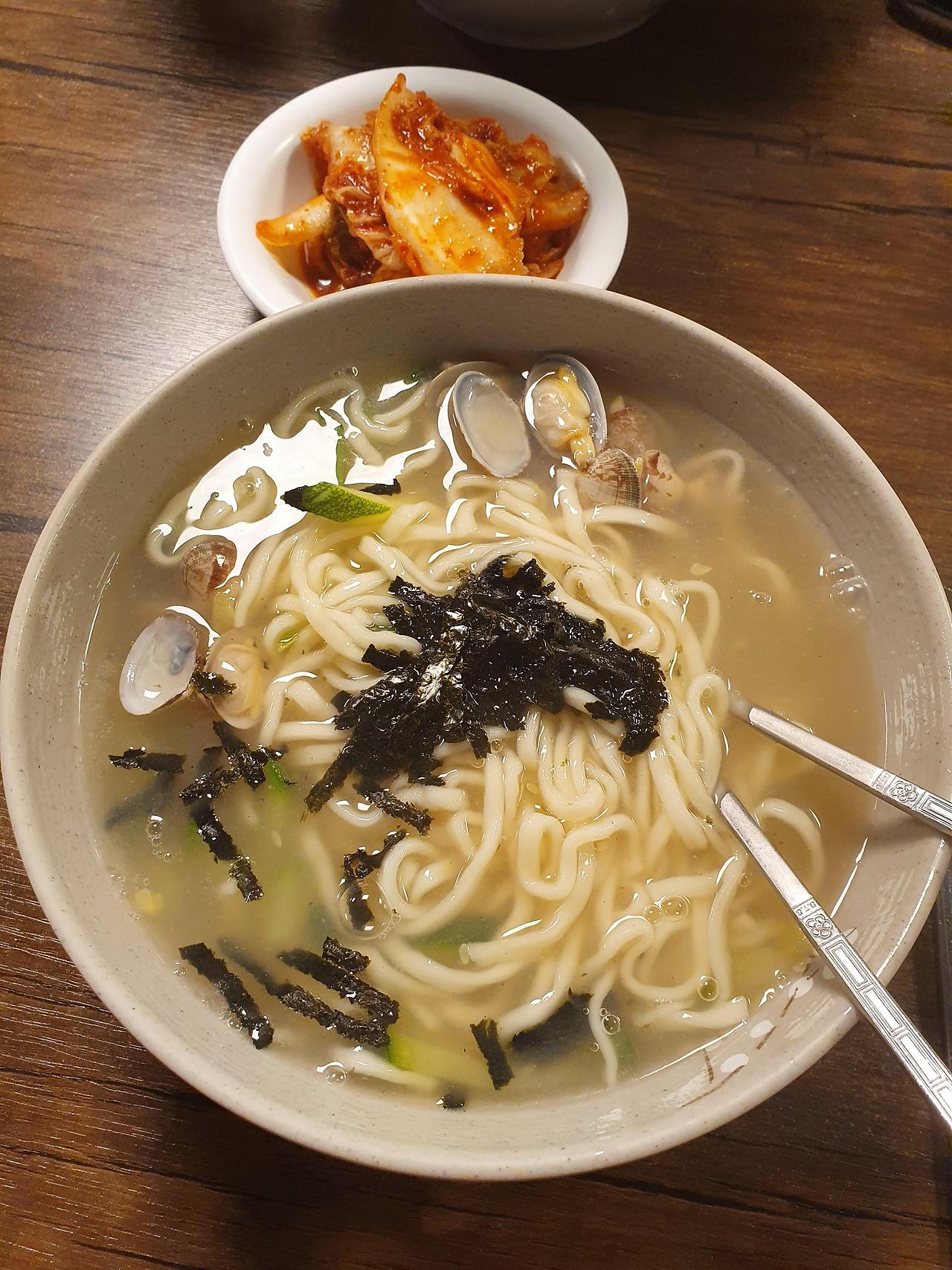 비오는 날에 수유 칼국수맛집 수유손칼국수 7 ywAAAAAAQABAAACAUwAOw==