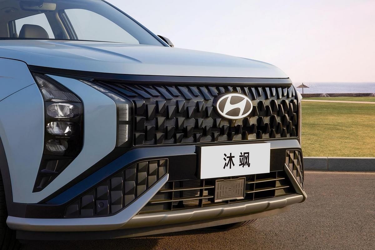 투싼과 싼타페 사이, 2023 현대 무파사(Hyundai Mufasa) 고화질 사진 원본으로 정리합니다