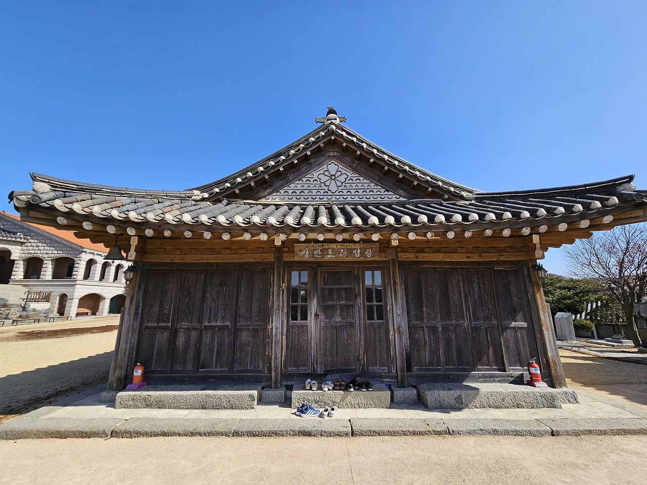 강화도 가볼만한곳 :: 온수리 성공회 성안드레 한옥성당 3 ywAAAAAAQABAAACAUwAOw==