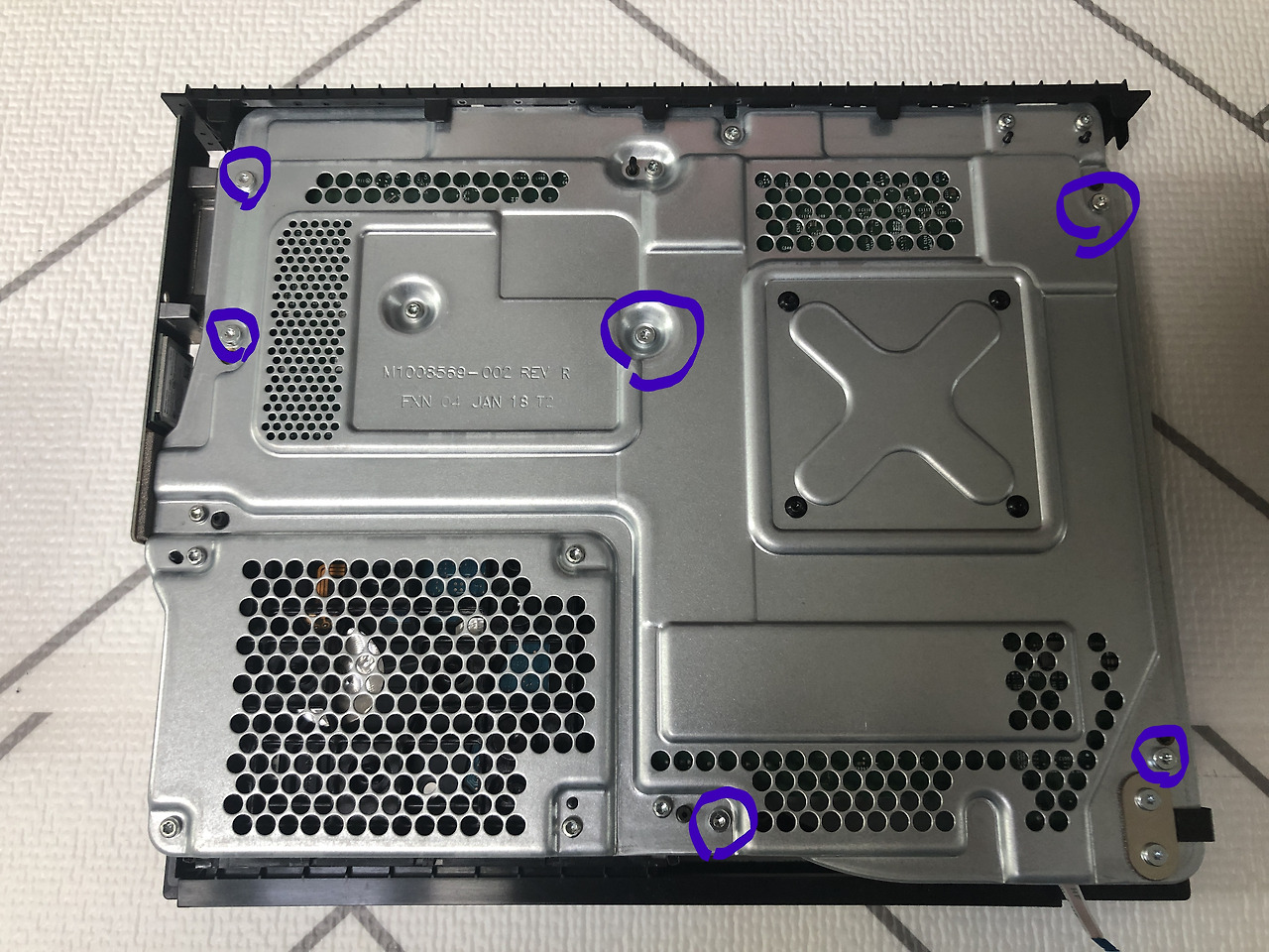 XBOX ONE X 하드디스크 SSD로 교체