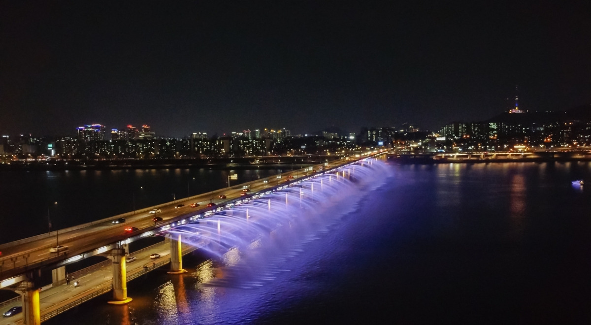 Han River Park's Nighttime Favorite, The Fountain Show, Is Back!