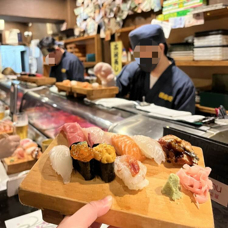 오사카 도톤보리 스시 맛집, 4.5평점 대기줄 엄청 서는 카미나리 스시