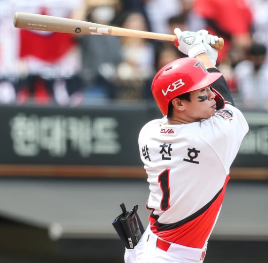 기아 박찬호 야구선수 연봉 고향 프로필 FA 나이 성적