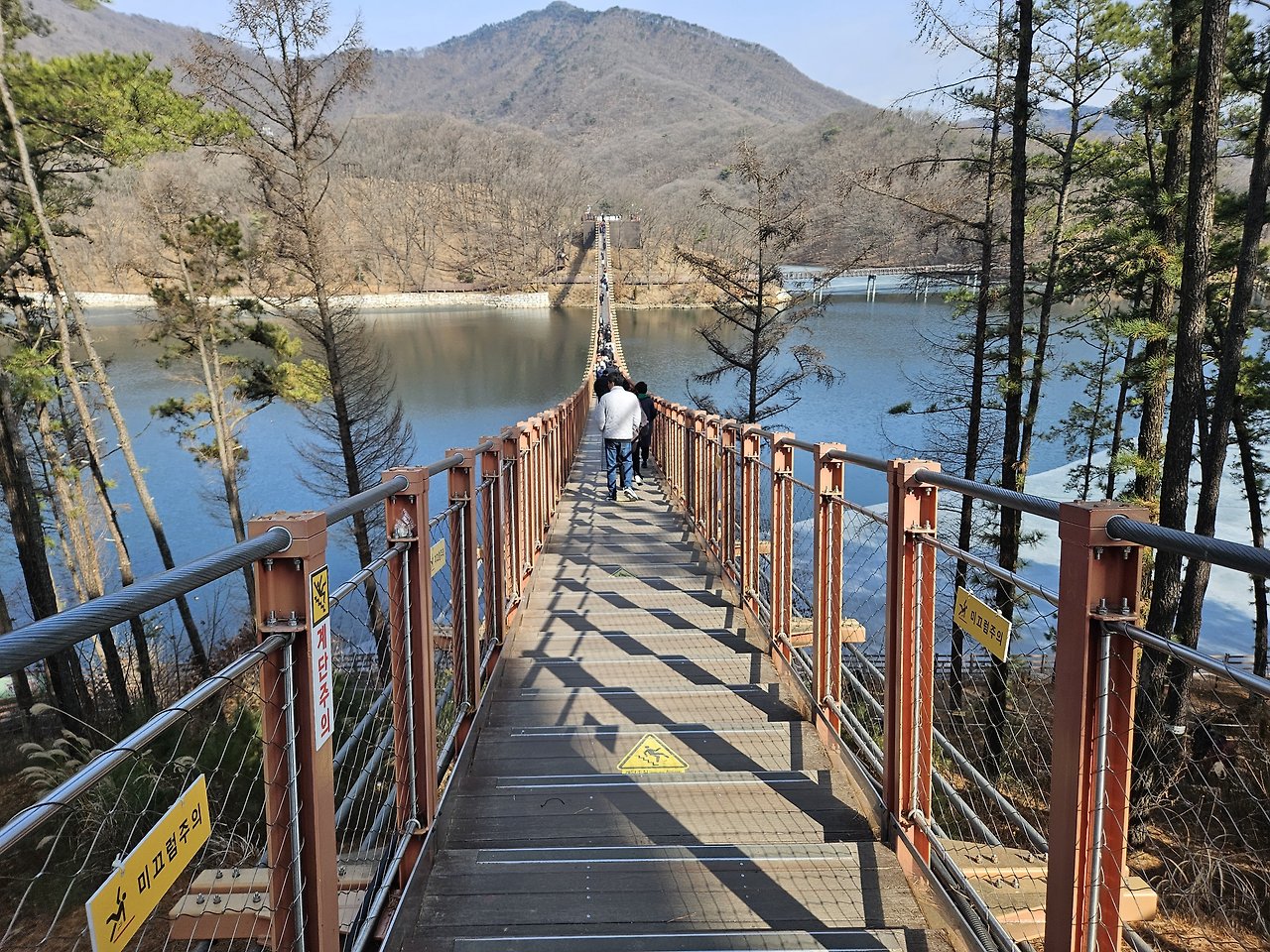 경기도 가볼만한곳 파주 마장호수 출렁다리 후기 (ft. 주차장팁) 10 ywAAAAAAQABAAACAUwAOw==