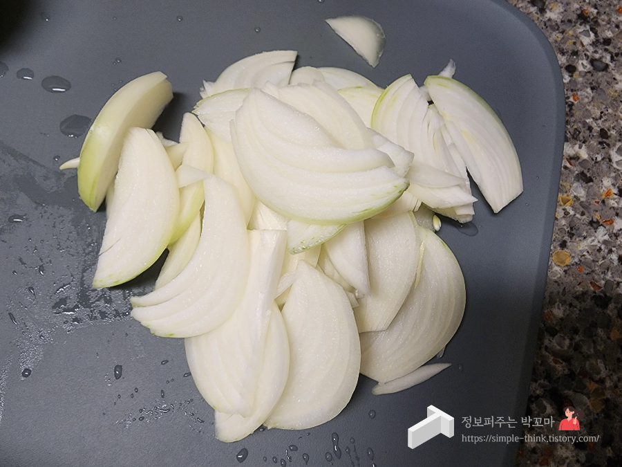 간단하게 집에서 만들어먹는 규동 레시피 4 ywAAAAAAQABAAACAUwAOw==