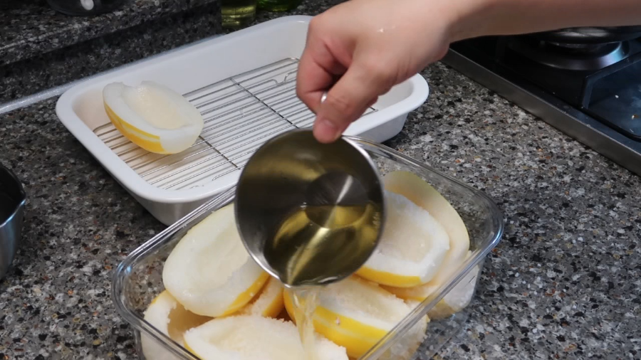 참외장아찌 만드는 방법 아삭아삭 식감이 좋은 여름 장아찌 황금레시피 28 참외장아찌-황금레시피-참외손질