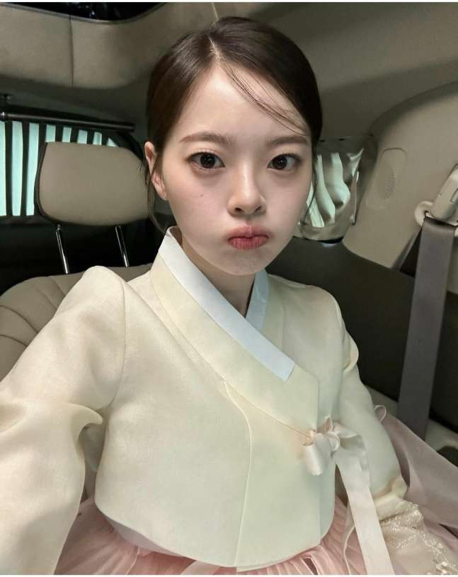 한수아 프로필 나이 키 데뷔 학력 가족관계