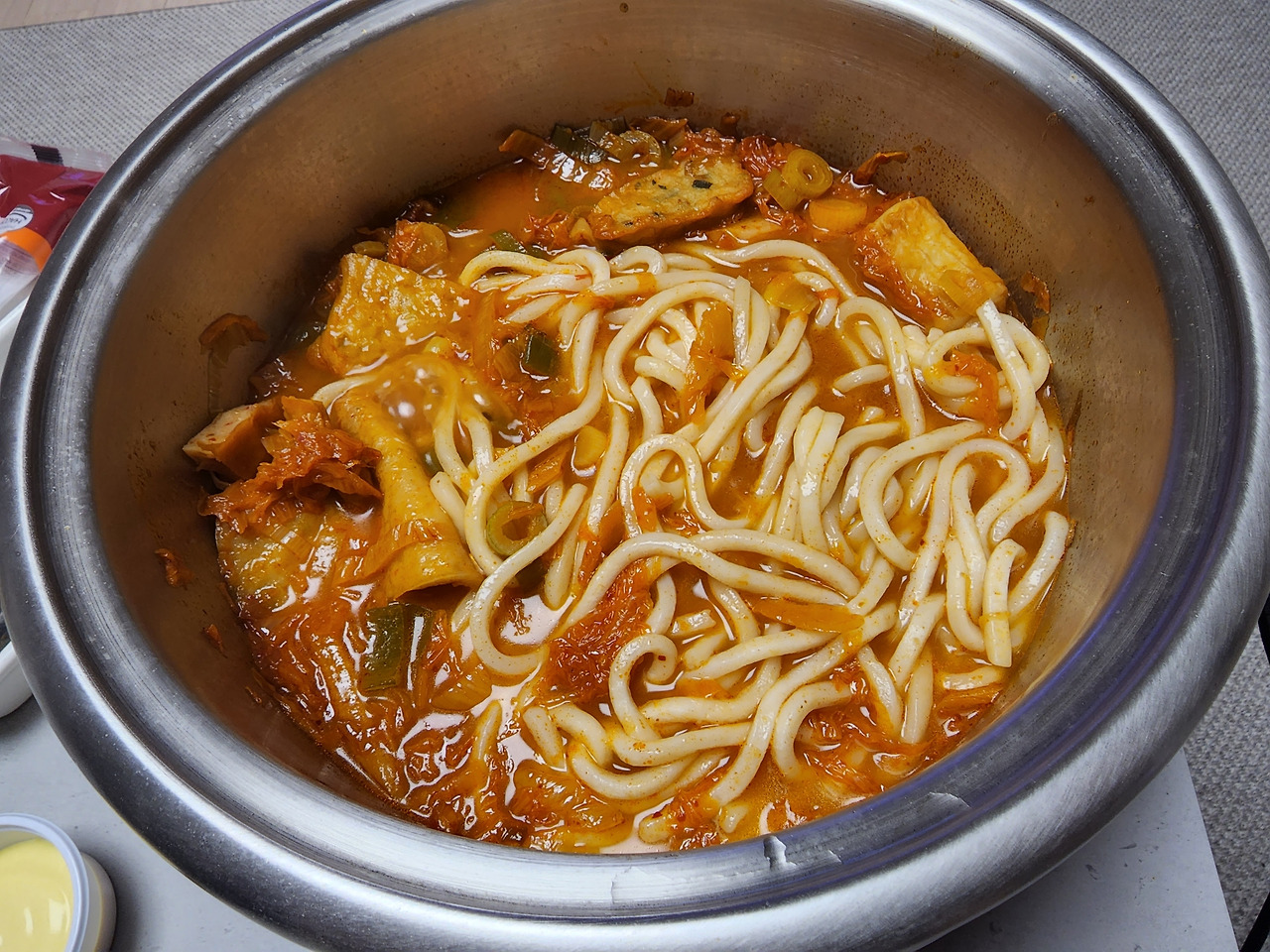 고래사어묵 김치우동전골 야식으로도, 캠핑요리로도 추천해요 11 ywAAAAAAQABAAACAUwAOw==