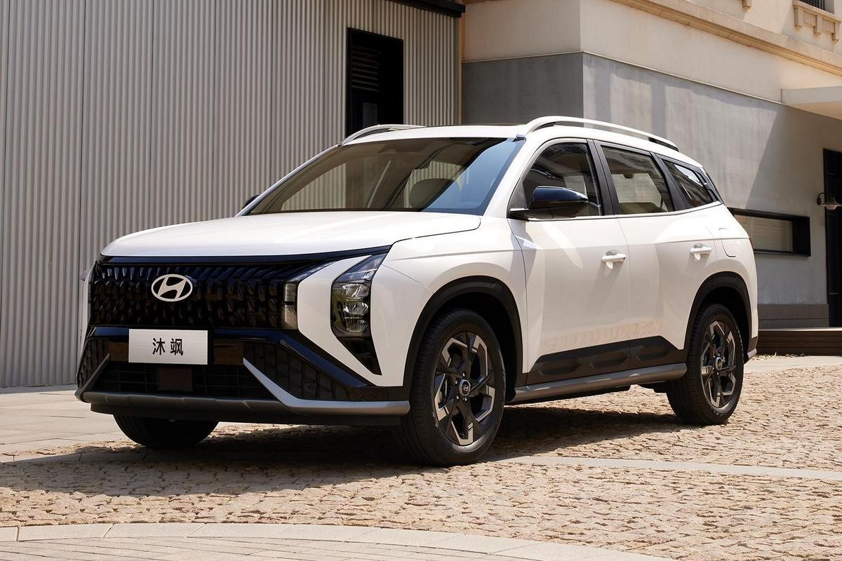 투싼과 싼타페 사이, 2023 현대 무파사(Hyundai Mufasa) 고화질 사진 원본으로 정리합니다