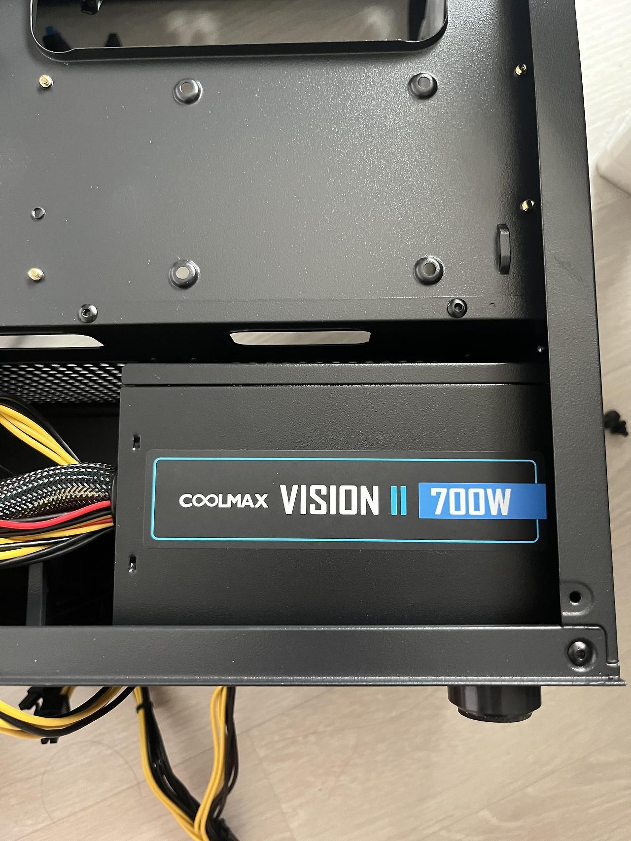 Coolmax vision 2 700W 파워 장착