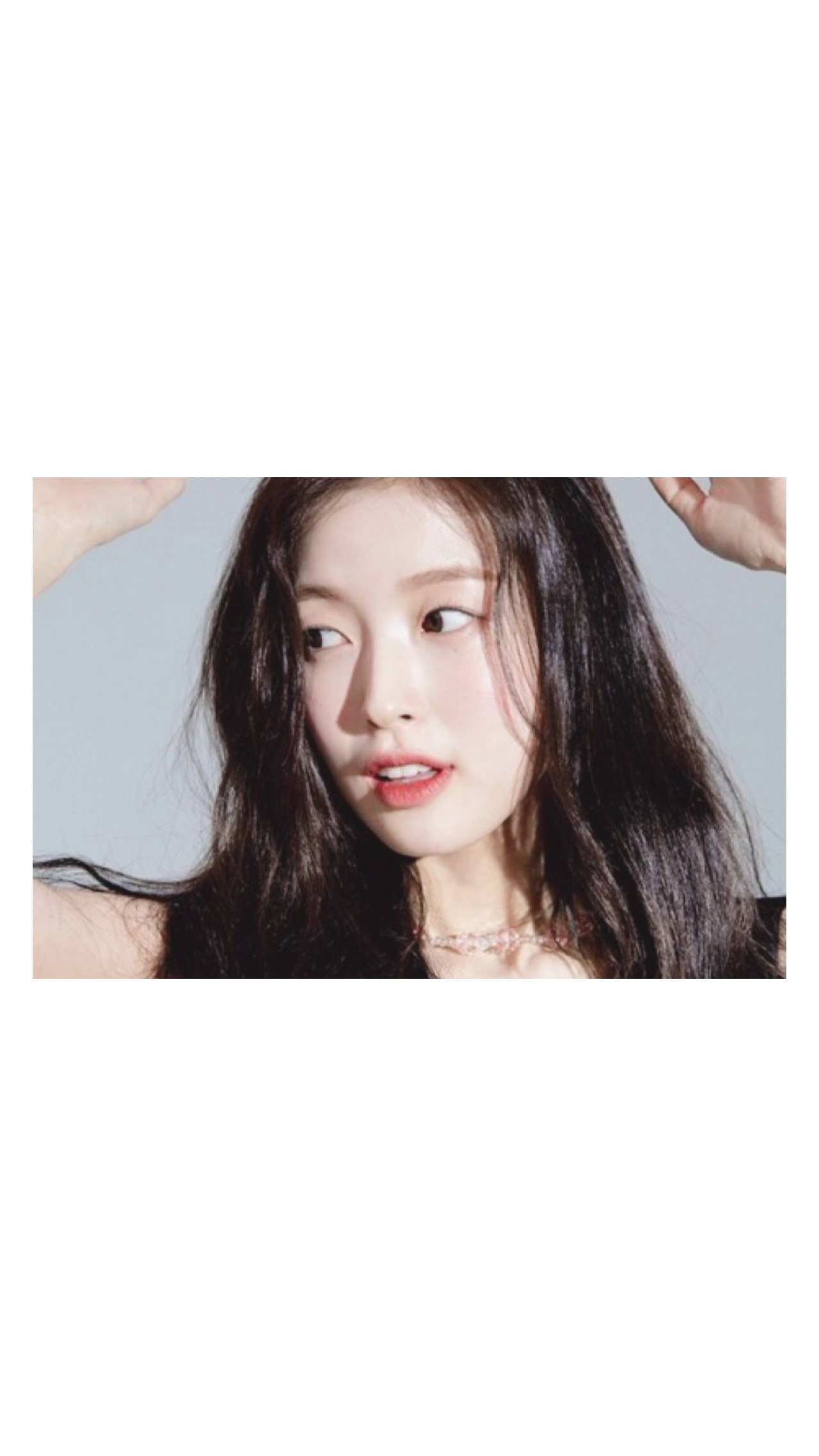 오마이걸 아린 데이즈드 화보 핸드폰 배경화면