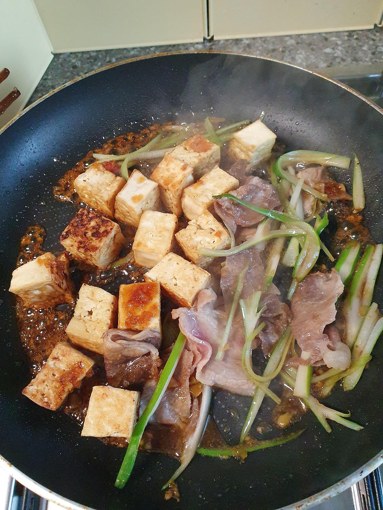 간장두부덮밥 한그릇요리 황금레시피(얼린두부 활용) 9 ywAAAAAAQABAAACAUwAOw==