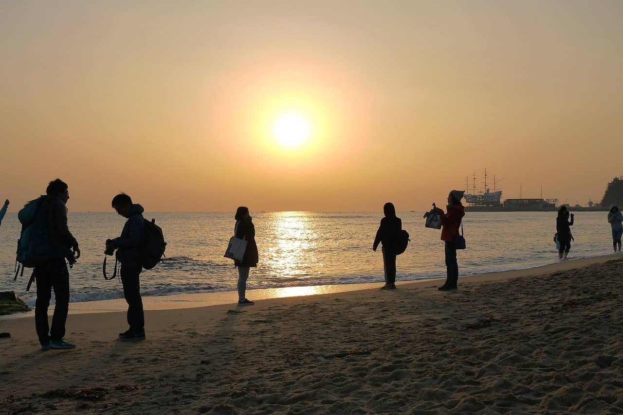 강원도 가족 여행 인기 관광지 1 설악산국립공원 남이섬 속초해수욕장 강릉경포대 정동진