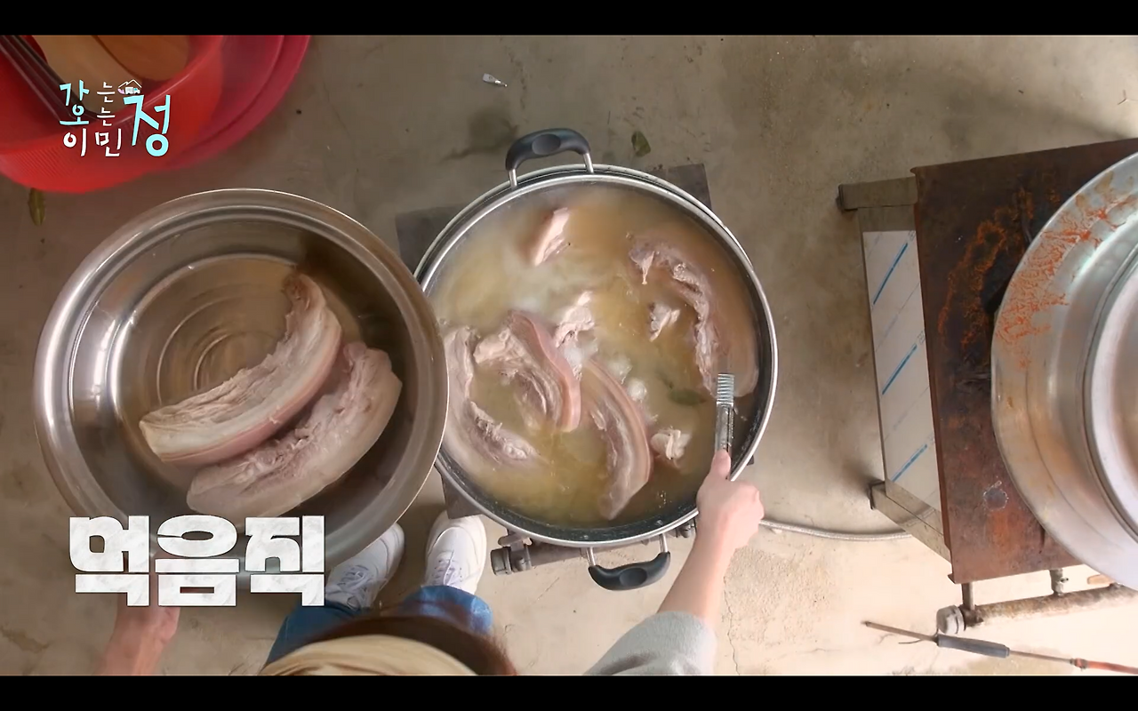 효자도 어르신들 위해서서 시장 전부 털어서 100인분 요리 직접한 이민정 | 인스티즈