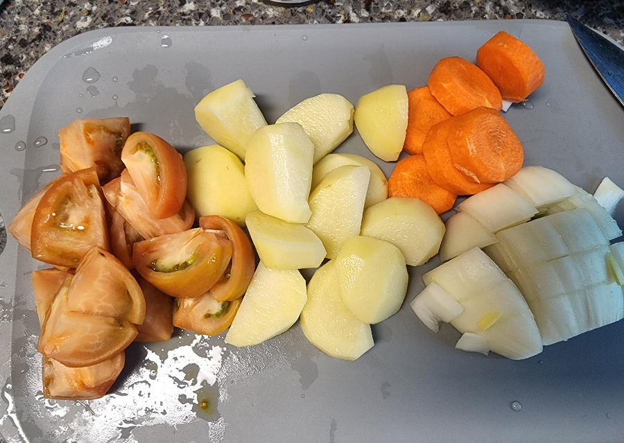 따뜻하고 든든하게 토마토 소고기 야채수프 만들기(토마토 야채스튜) 4 ywAAAAAAQABAAACAUwAOw==