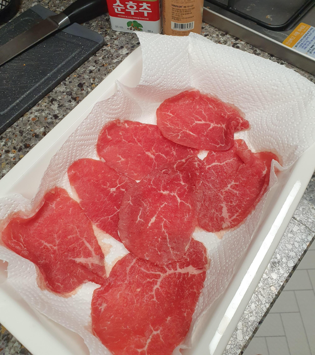소고기 육전 만들어 먹는 법과 파채무침 황금레시피 1 ywAAAAAAQABAAACAUwAOw==