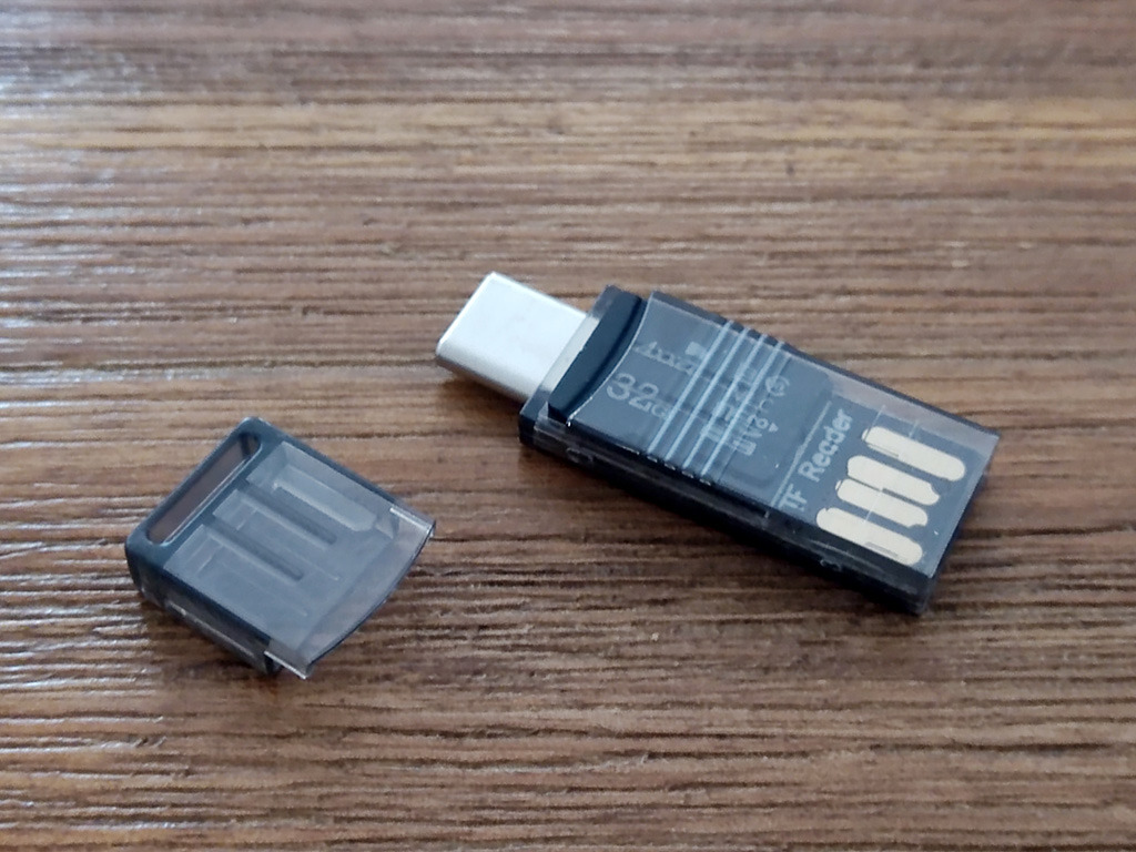 COMS IF784 micro SD reader