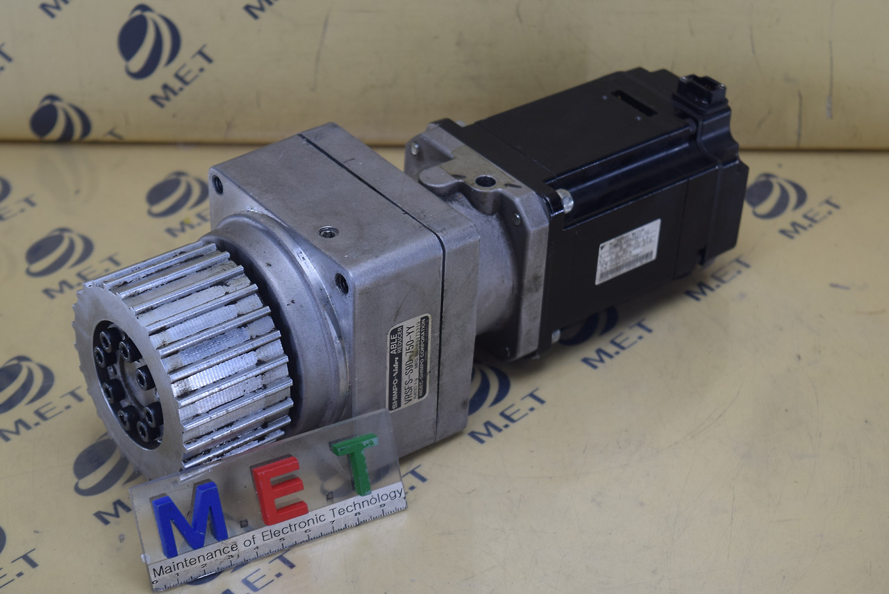 Motore Yaskawa SGMAS-08A2A21-Y2 – NUOVO – Servomotore Generico