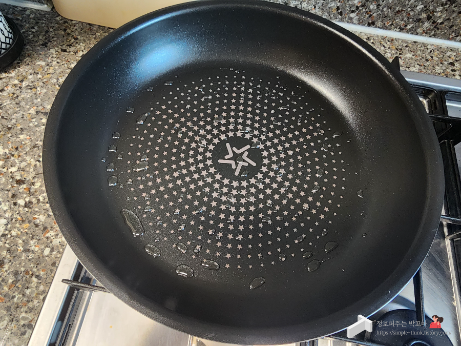 코팅 프라이팬 이렇게 관리하면 오래 사용할 수 있어요 11 코팅 프라이팬 길들이는 방법