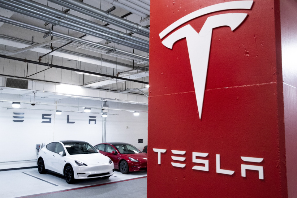 테슬라(Tesla), 시장 점유율 하락으로 주식 하락세 지속 2 테슬라(Tesla), 시장 점유율 하락으로 주식 하락세 지속