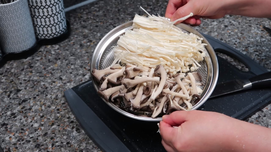 버섯덮밥 황금레시피 고물가시대 가성비 좋은 한그릇요리 추천 15 버섯덮밥 황금레시피-고물가시대-가성비-한그릇요리