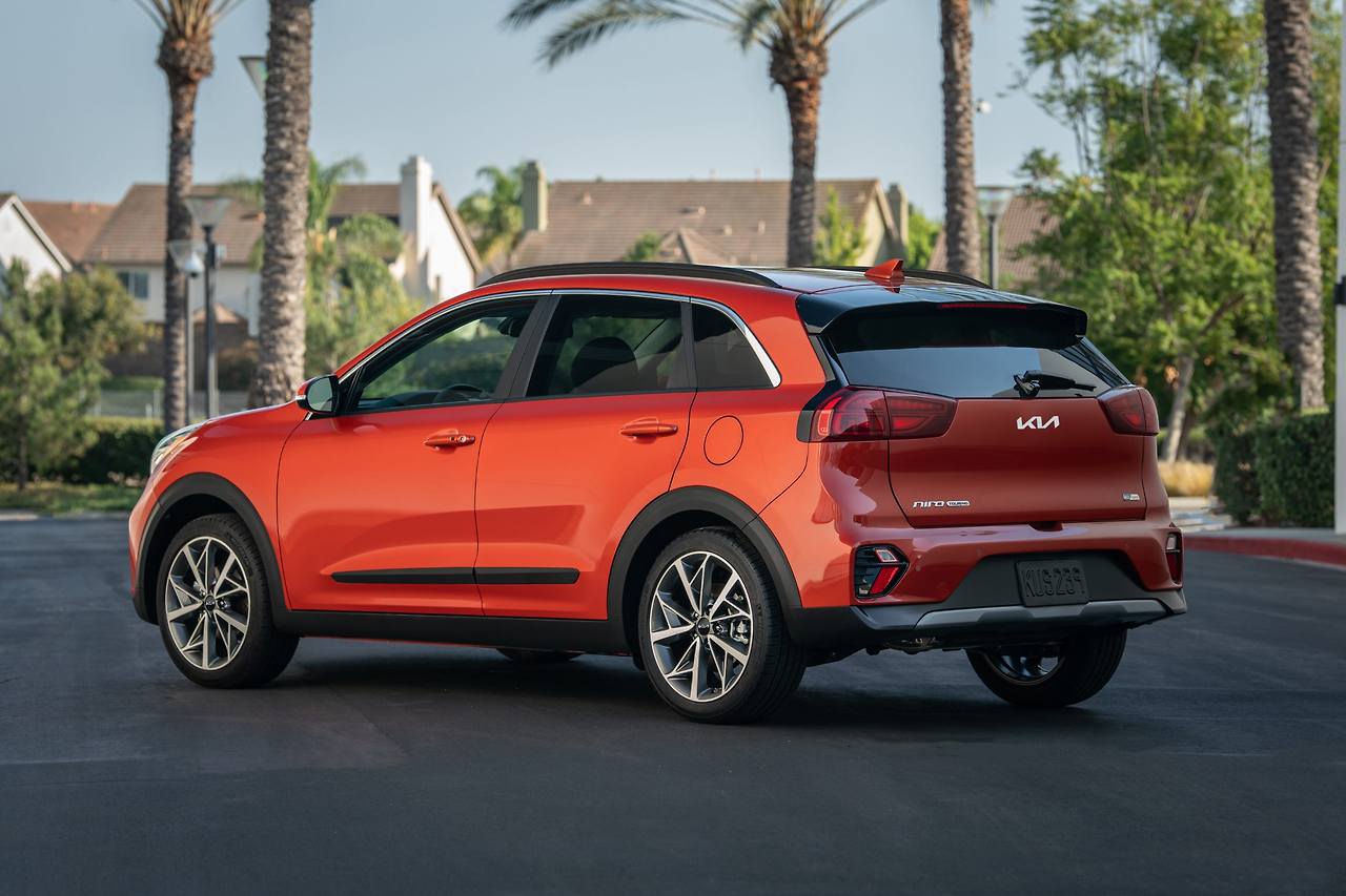 2022-kia-niro-lx-235-tax